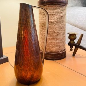 Vintage Wall Handarbeit Hammered Copper Ewer.